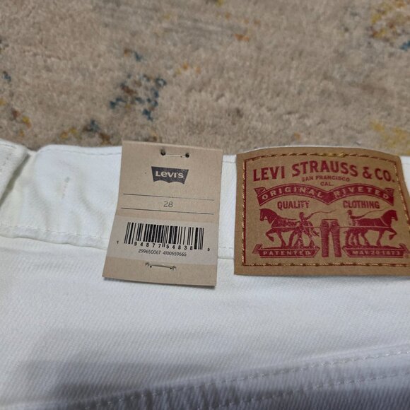 Levi's mid-length short - Picture 5 of 5